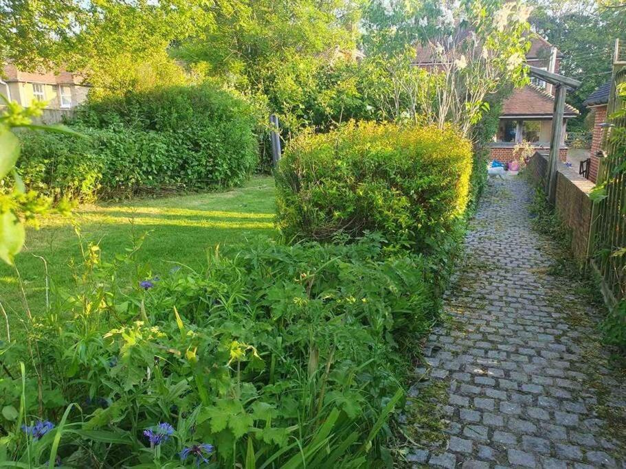 Nature Charm & Fruit Delights, Multi-Generation Celebratory Home -Try, Relax, Repeat - Sellindge Ashford (Kent) Exterior foto