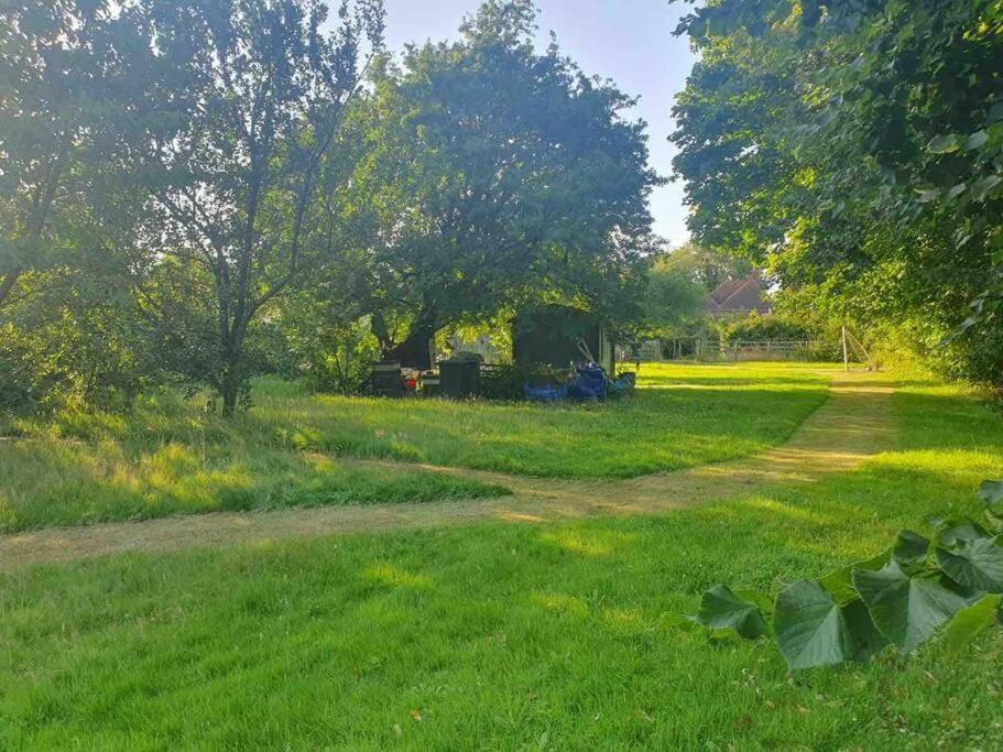 Nature Charm & Fruit Delights, Multi-Generation Celebratory Home -Try, Relax, Repeat - Sellindge Ashford (Kent) Exterior foto